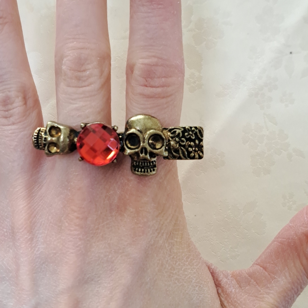 Emo Scene Goth Double Finger Skull Ring